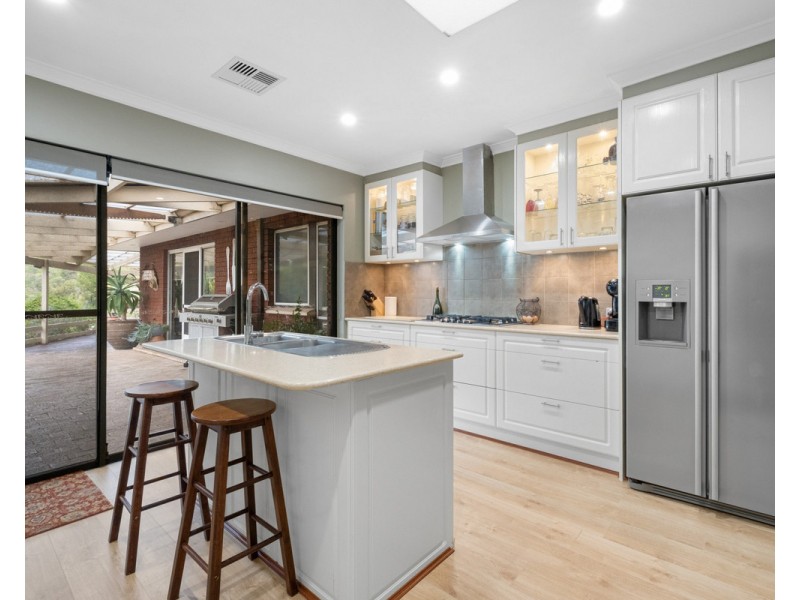 30 Nelson Street, Bedfordale WA 6112