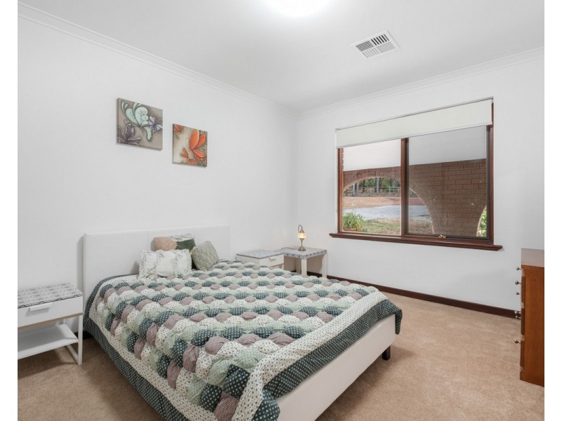 30 Nelson Street, Bedfordale WA 6112