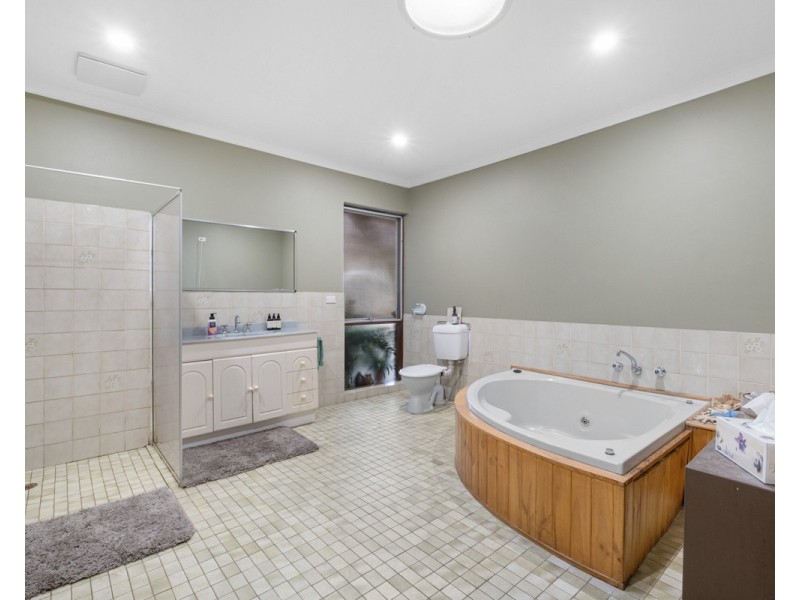 30 Nelson Street, Bedfordale WA 6112