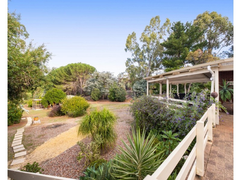 30 Nelson Street, Bedfordale WA 6112