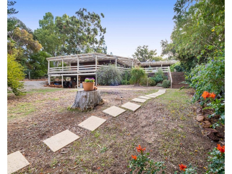 30 Nelson Street, Bedfordale WA 6112