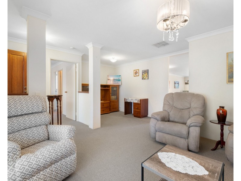 390 Westfield Road, Seville Grove WA 6112