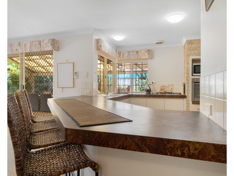 390 Westfield Road, Seville Grove WA 6112