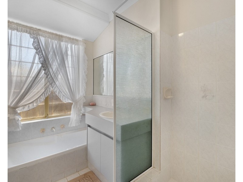 390 Westfield Road, Seville Grove WA 6112