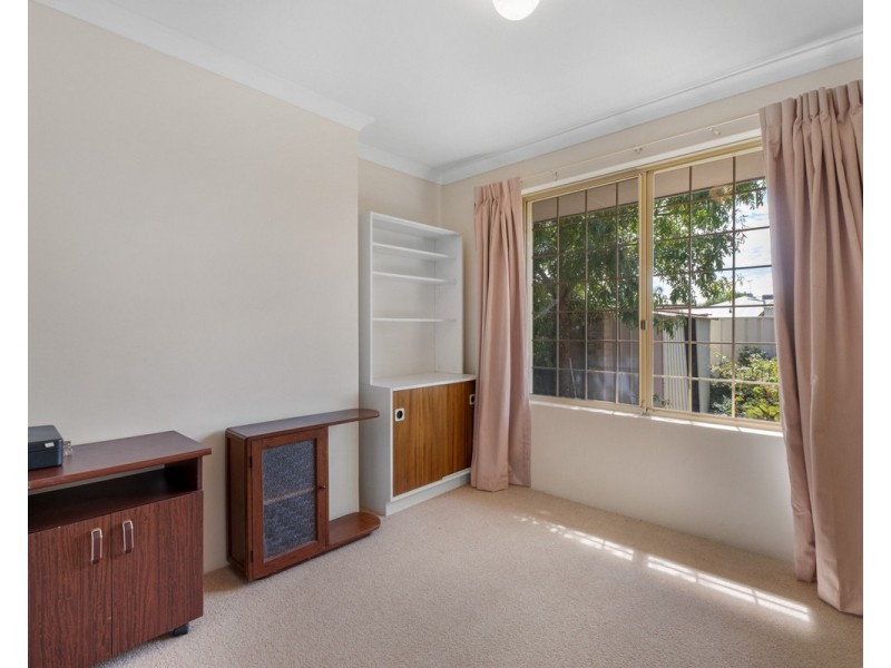 390 Westfield Road, Seville Grove WA 6112