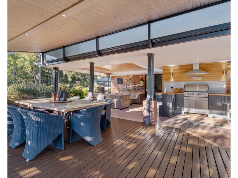 16 Albens Vale, Roleystone WA 6111