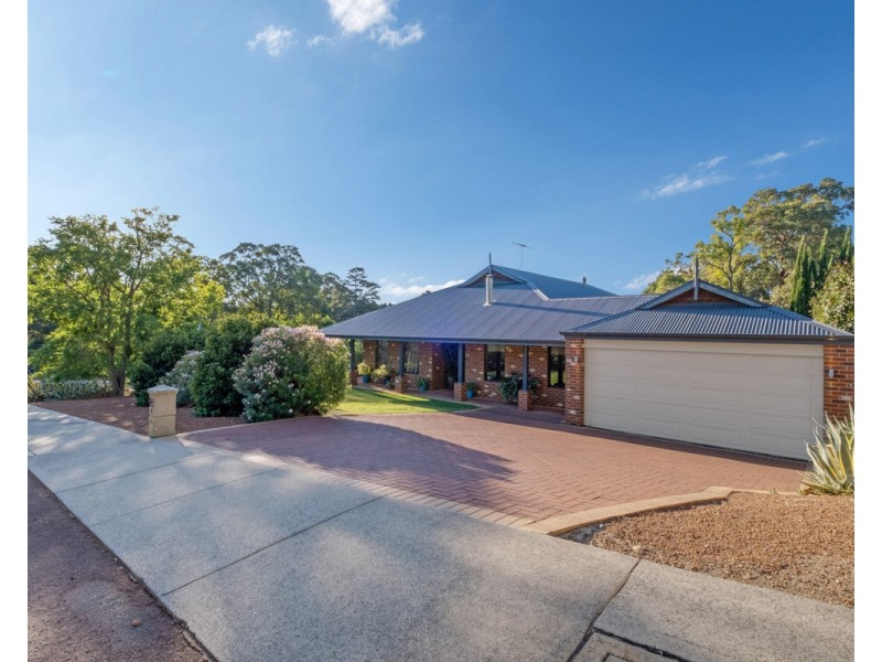 16 Albens Vale, Roleystone WA 6111