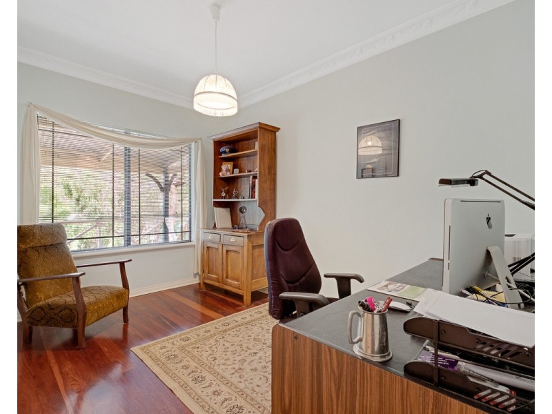 13 Trevor Court, Roleystone WA 6111