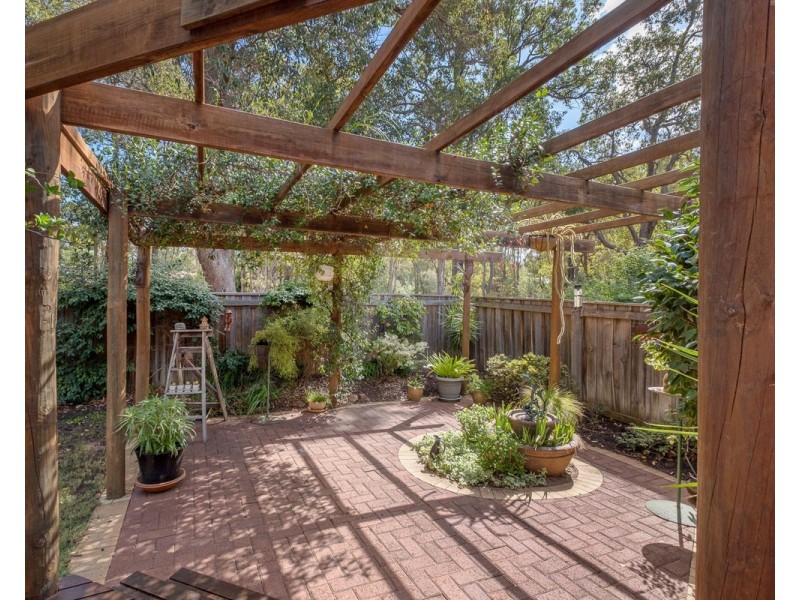 13 Trevor Court, Roleystone WA 6111