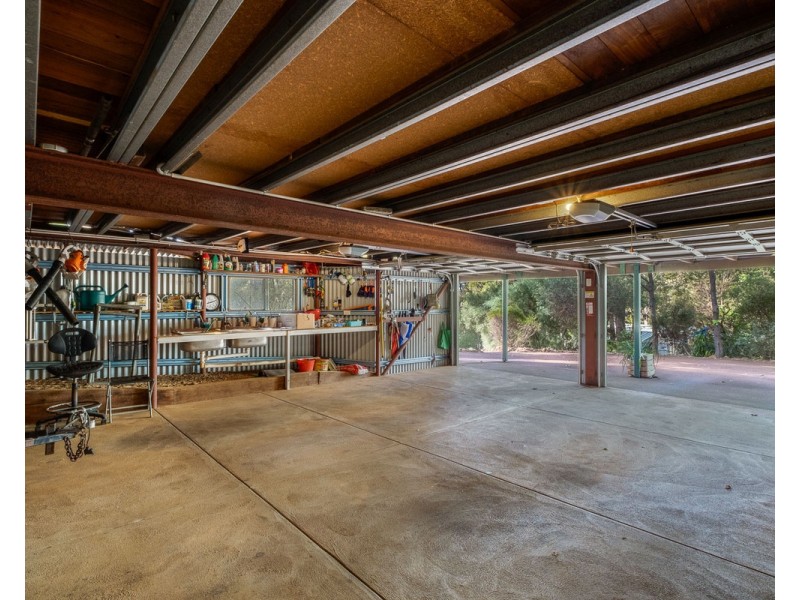 13 Trevor Court, Roleystone WA 6111