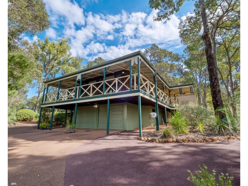 13 Trevor Court, Roleystone WA 6111