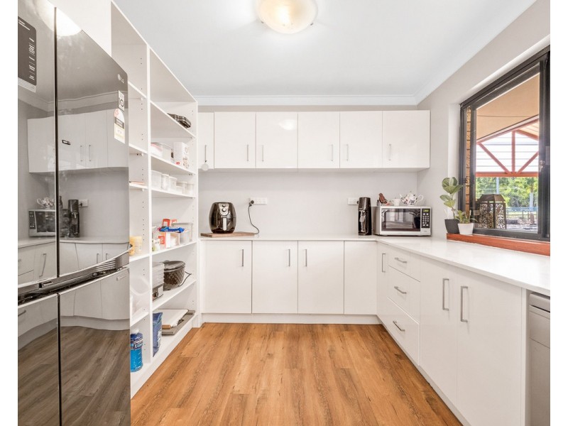 72 Wallangarra Drive, Bedfordale WA 6112