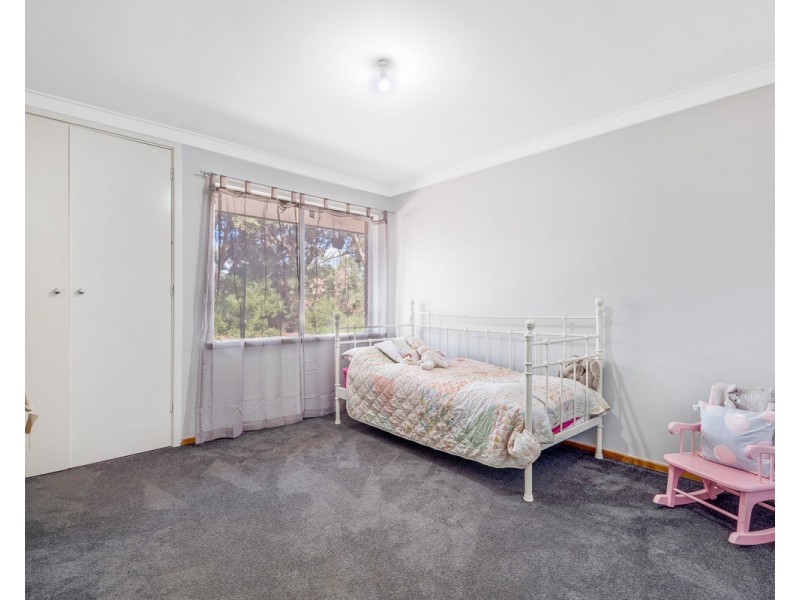 72 Wallangarra Drive, Bedfordale WA 6112