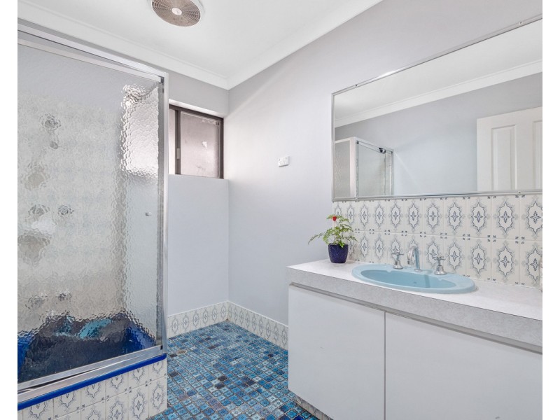 72 Wallangarra Drive, Bedfordale WA 6112