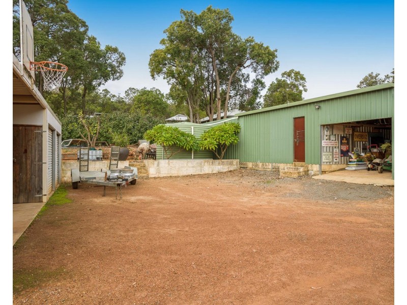25 Admiral Road, Bedfordale WA 6112