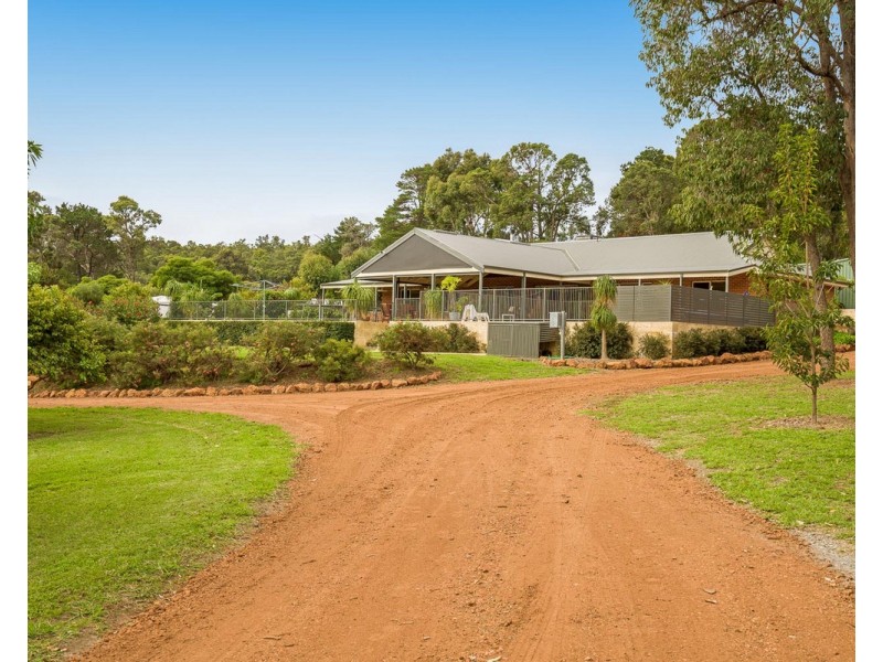25 Admiral Road, Bedfordale WA 6112