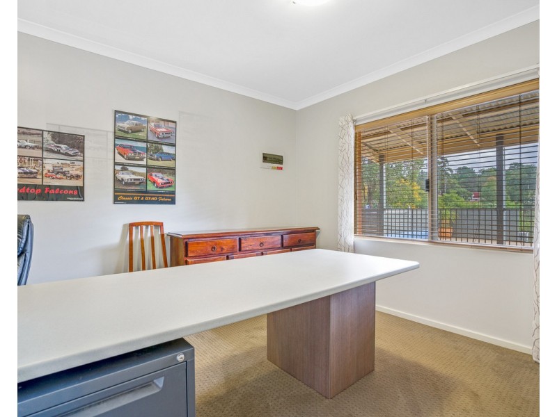 25 Admiral Road, Bedfordale WA 6112