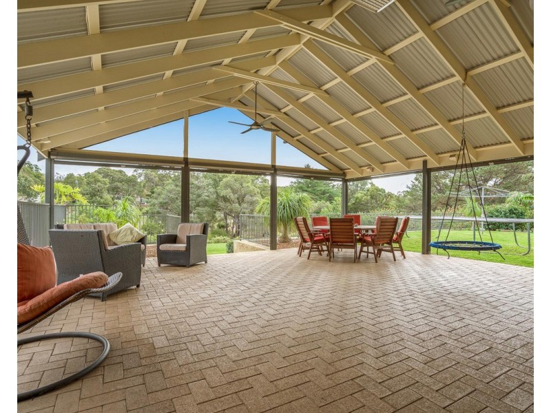 25 Admiral Road, Bedfordale WA 6112