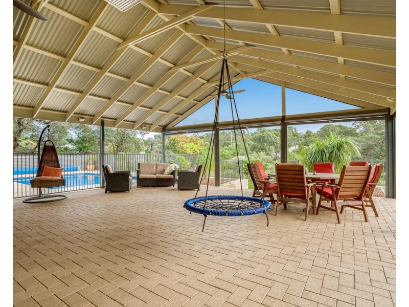 25 Admiral Road, Bedfordale WA 6112