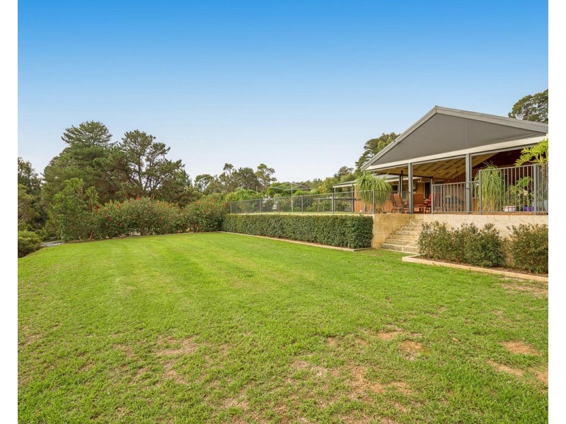 25 Admiral Road, Bedfordale WA 6112