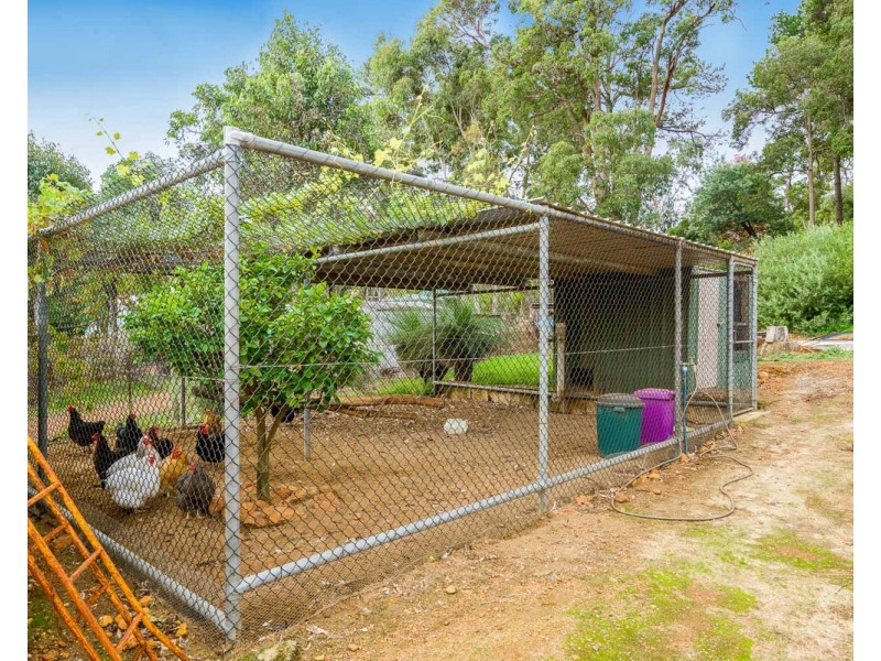 25 Admiral Road, Bedfordale WA 6112