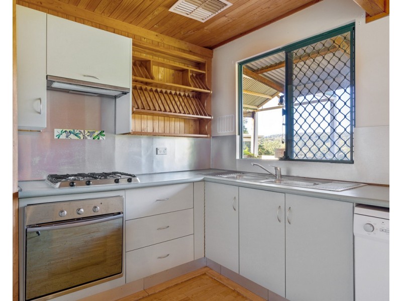 10 Barranduna Drive, Mount Nasura WA 6112