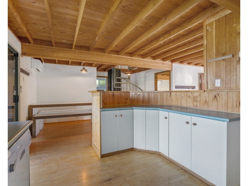 10 Barranduna Drive, Mount Nasura WA 6112