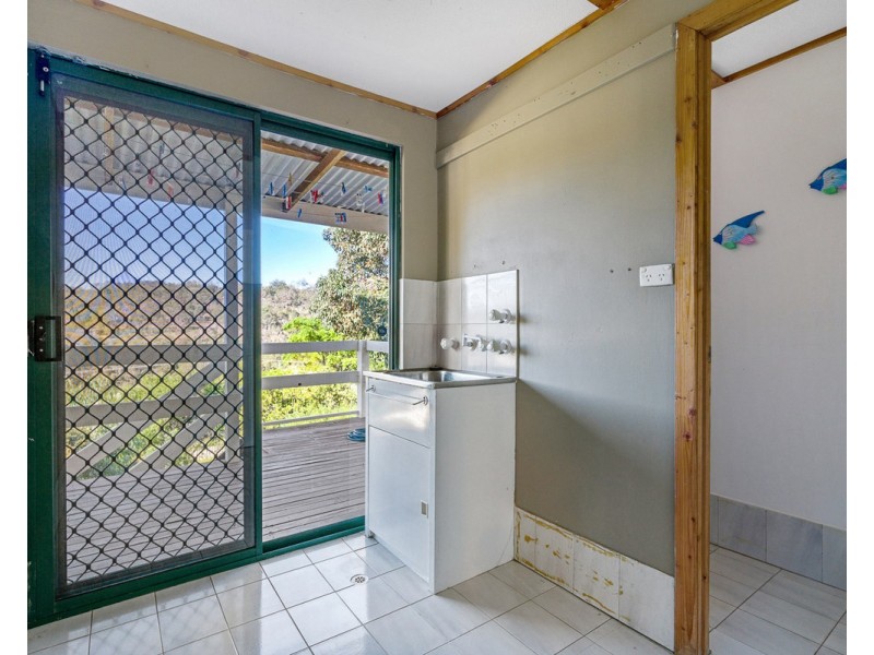 10 Barranduna Drive, Mount Nasura WA 6112