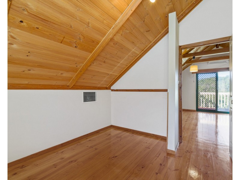 10 Barranduna Drive, Mount Nasura WA 6112