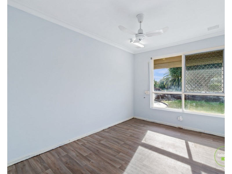 11 Crossford Street, Thornlie WA 6108