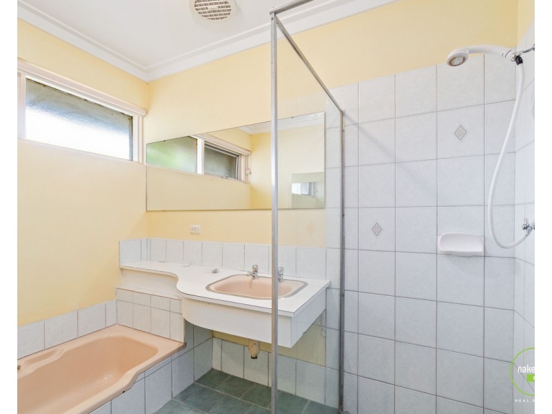 11 Crossford Street, Thornlie WA 6108