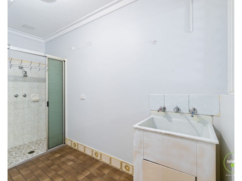 11 Crossford Street, Thornlie WA 6108