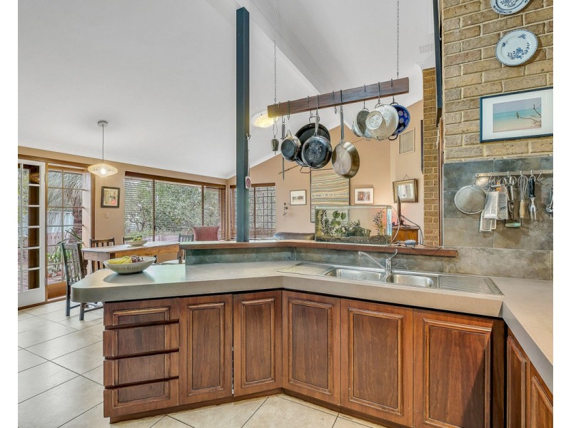 9 Masefield Avenue, North Lake WA 6163