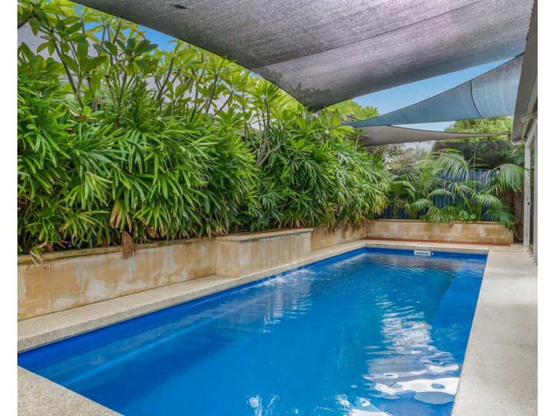 16 Inveraray Close, Canning Vale WA 6155