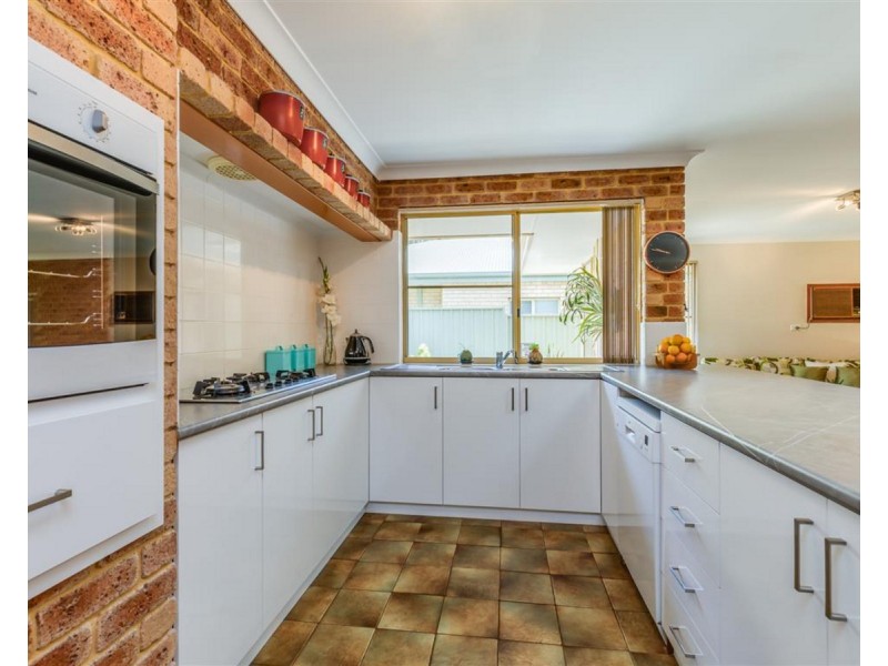 34 Jade Street, Mount Richon WA 6112