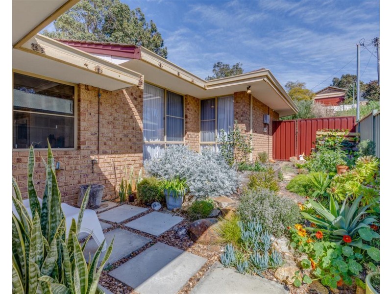 34 Jade Street, Mount Richon WA 6112