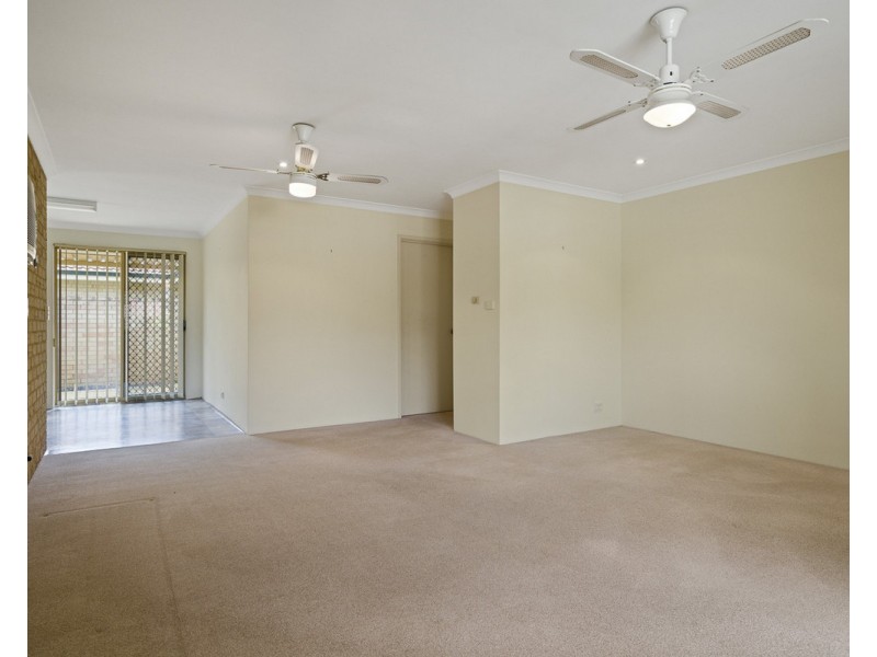 10A Locksley Avenue, Armadale WA 6112