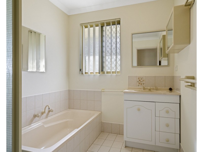 10A Locksley Avenue, Armadale WA 6112