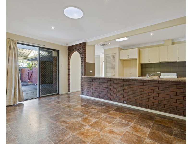 22 Ryland Road, Kelmscott WA 6111