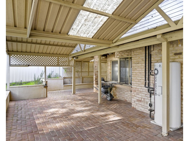 25 Blackwood Drive, Mount Nasura WA 6112