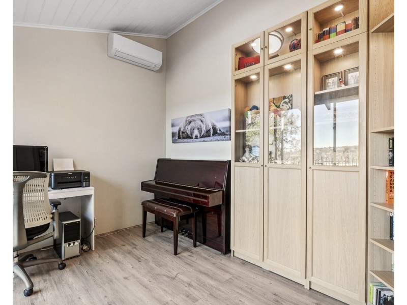 24 Grade Road, Kelmscott WA 6111