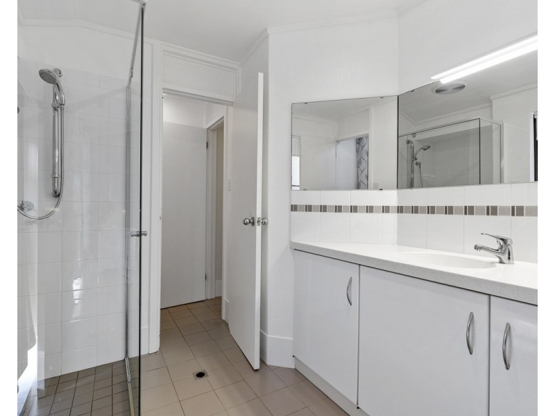 24 Grade Road, Kelmscott WA 6111