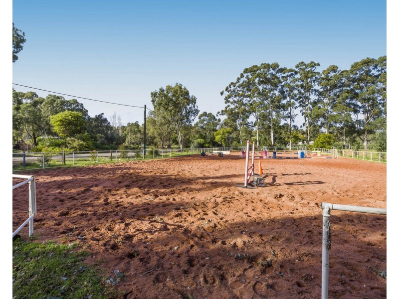 3 Tower Road, Roleystone WA 6111