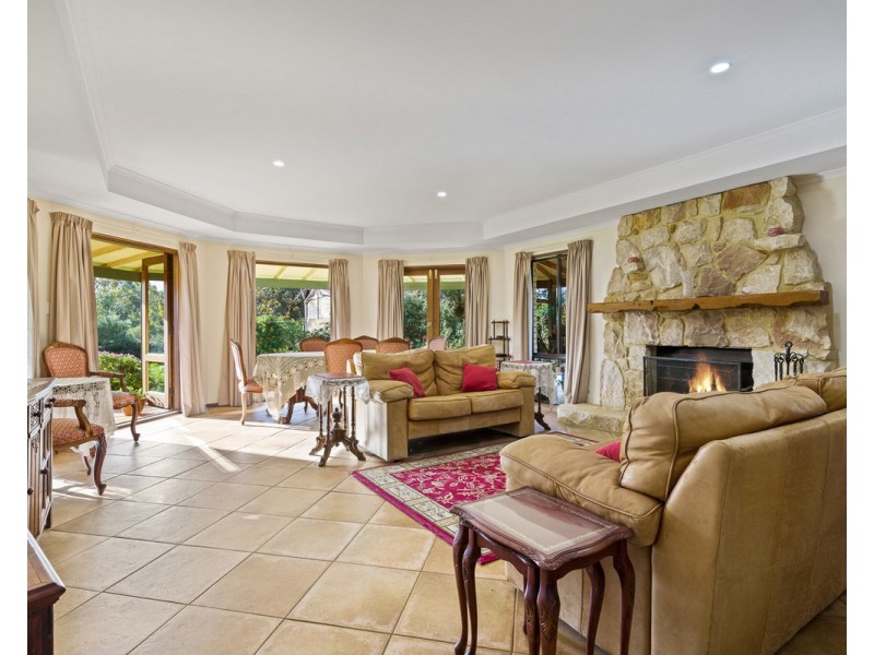 3 Tower Road, Roleystone WA 6111