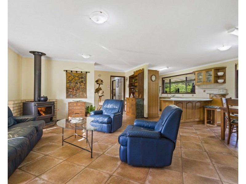 3 Tower Road, Roleystone WA 6111