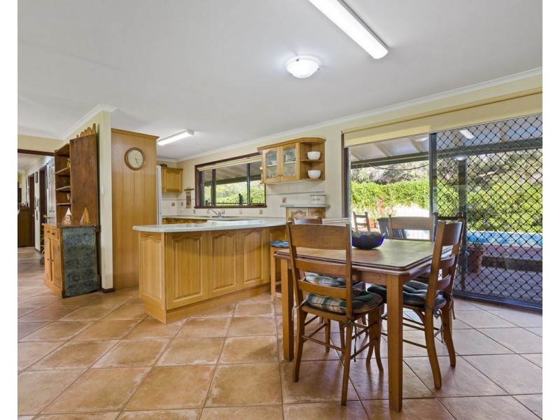 3 Tower Road, Roleystone WA 6111