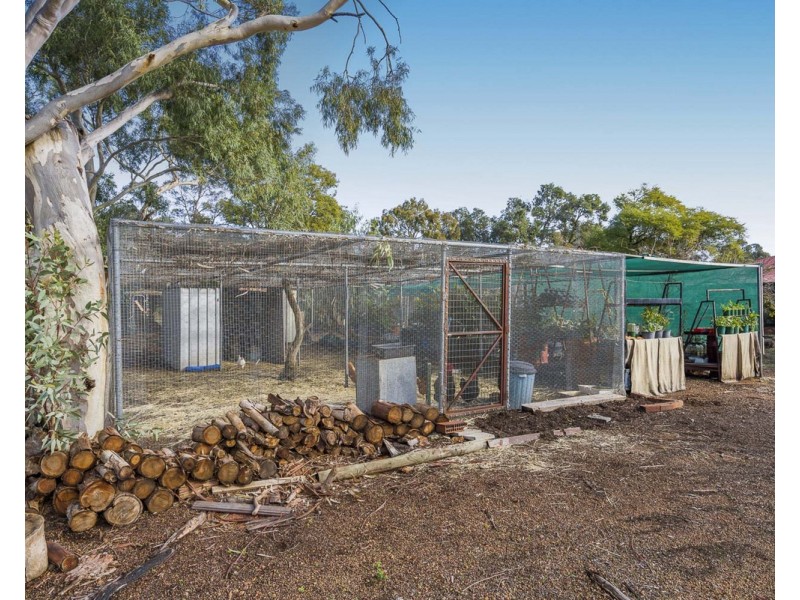 3 Tower Road, Roleystone WA 6111