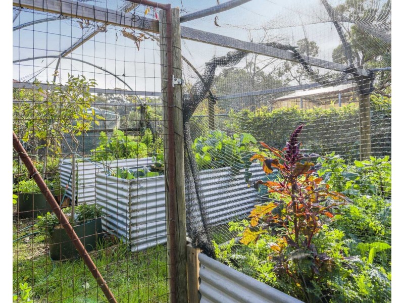 3 Tower Road, Roleystone WA 6111