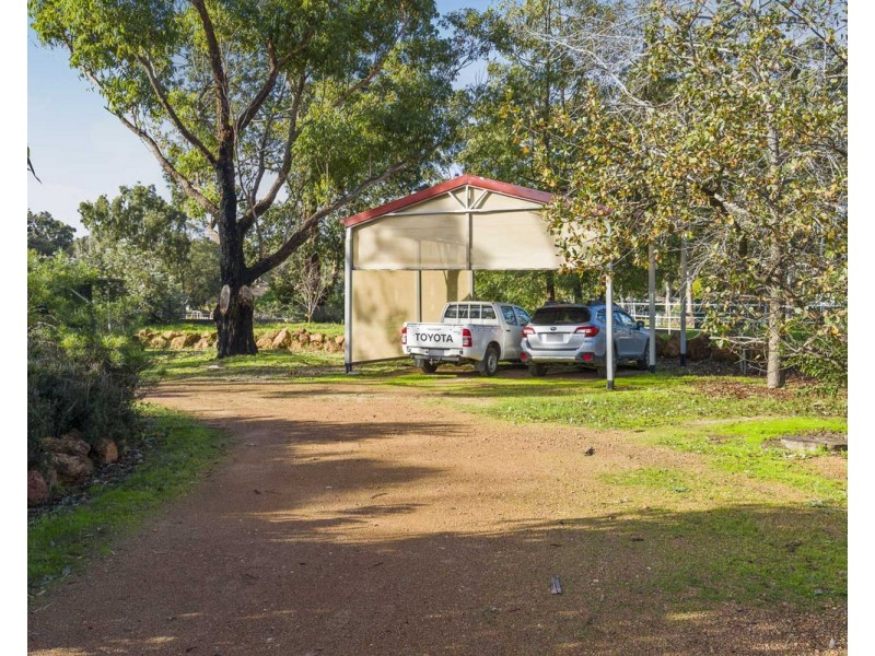 3 Tower Road, Roleystone WA 6111
