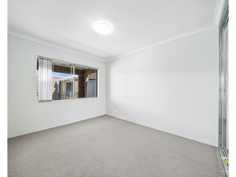17/8 Blackburn Street, Maddington WA 6109